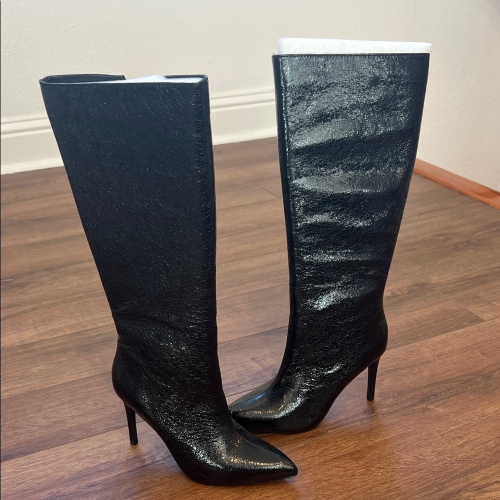 MIA Shiny Black Heeled Boots - Picture 2 of 4